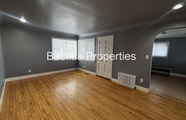 Wonderful three-bedroom home in Seaside Gallery 4