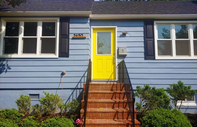 2630 E MAPLE STREET - 2630 East Maple Street, Groveton, VA 22306