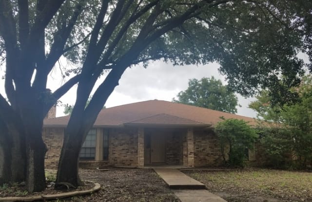 4801 Applewood Road - 4801 Applewood Road, Fort Worth, TX 76133