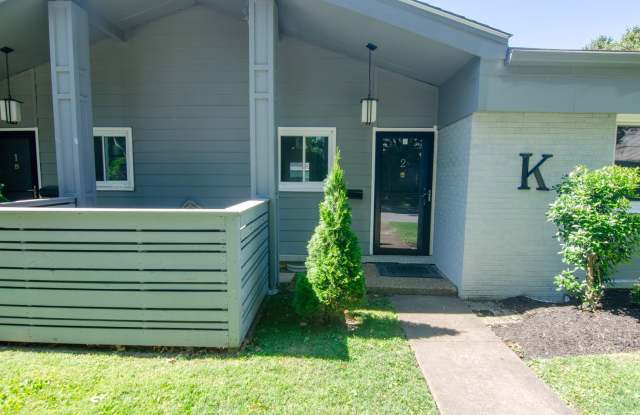Convenient 2 Bed Green Hills Apartment Gallery 1