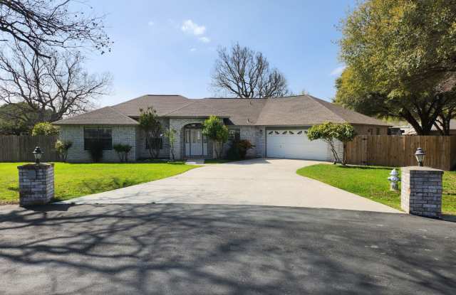 Awesome 4 bdrm/2.5 ba in La Brisas photos photos