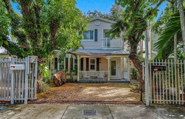 3263 Gifford Ln Gallery 1