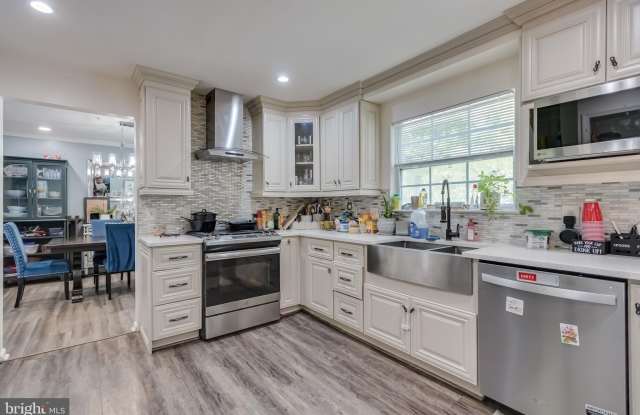 3107 LA DOVA Way Gallery 2
