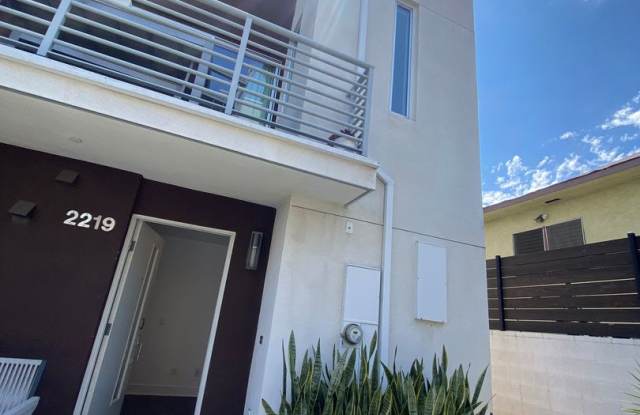 Stunning 3 Story House with Private Rooftop Deck in the Heart of Silver Lake - 2219 Branden Street, Los Angeles, CA 90026
