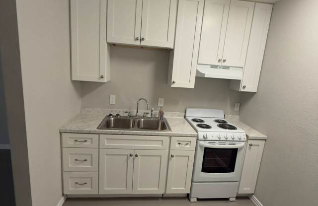 $300 Off 1st Full Month!* All Utilities Included!* Cozy Studio* Pet Friendly* Great Location* photos photos