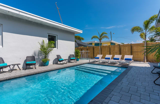214 SE 4th Avenue - 214 Southeast 4th Avenue, Delray Beach, FL 33483
