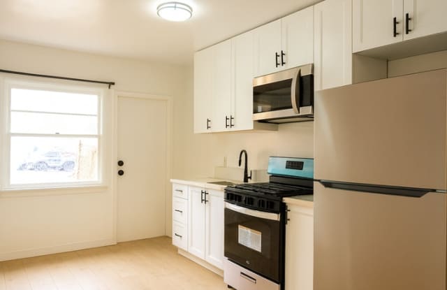 SPC LA RENTAL 3, LLC (845 W 82nd St) photos photos