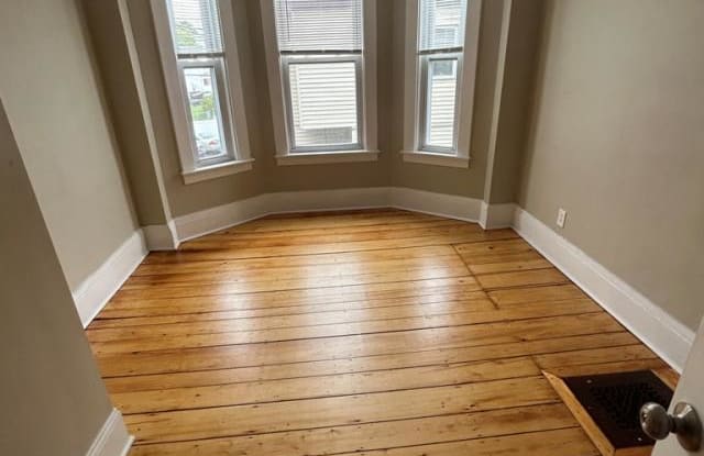 198 Washington St. - 198 Washington Street, Medford, MA 02155