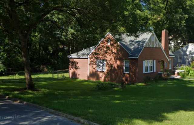 Charming 3 Bedroom, 2 Bathroom Home Near Downtown Opelika! Gallery 3