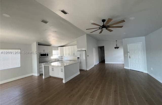 14964 SW 74th Ter Gallery 2