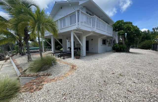 450 Bowie Lane photos photos