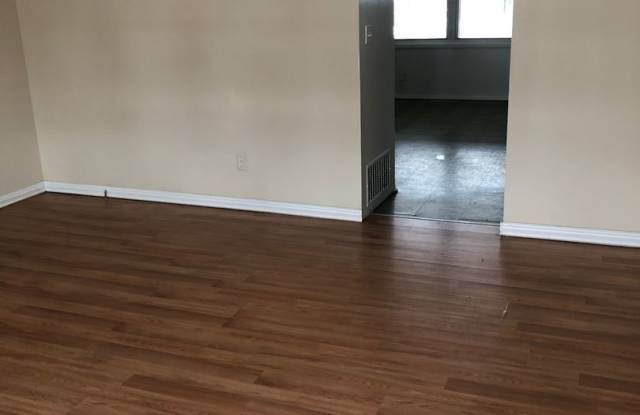 8133 Mid Haven Road Gallery 4