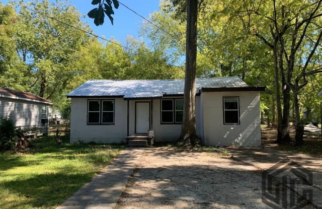 2920 Elm Dr. - 2920 Elm Drive, Baton Rouge, LA 70805