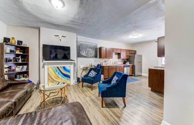 Available August 2026 - Beautiful 2.5 Bedroom, 1 Bath Home in Mt. Washington Area! photos photos