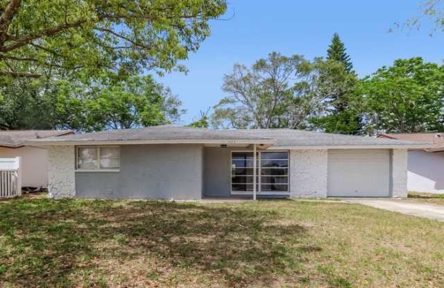 5013 Meadowlark Lane Gallery 1