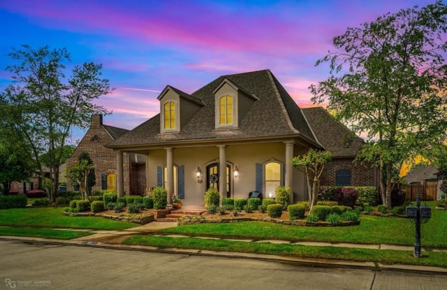 301 Paris Place - 301 Paris Place, Bossier City, LA 71111