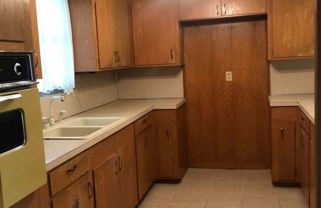 4740 Galewood Ln Gallery 4