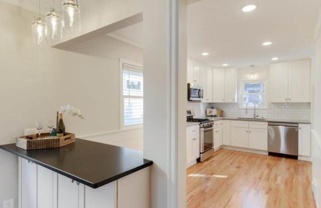 4741 Vincent Avenue S Gallery 4