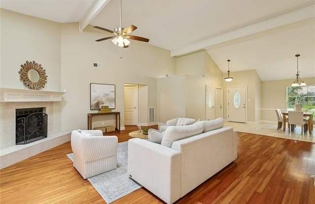 103 PINELAND Drive Gallery 3