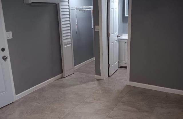 261 Florida Avenue photos photos
