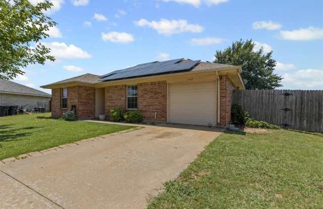 1107 Lynnwood Court Gallery 3