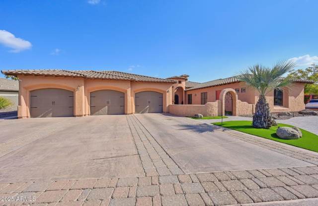 351 N CLOVERFIELD Circle photos photos