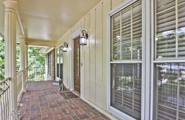 5213 Tall Oak Drive Gallery 4