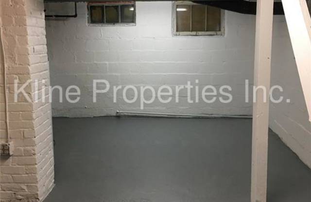 1106 North Tibbs Avenue Gallery 2