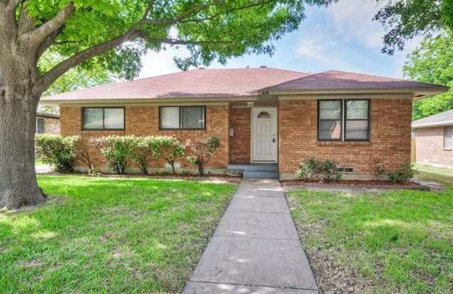 818 Sequoia Drive - 818 Sequoia Drive, Lancaster, TX 75146