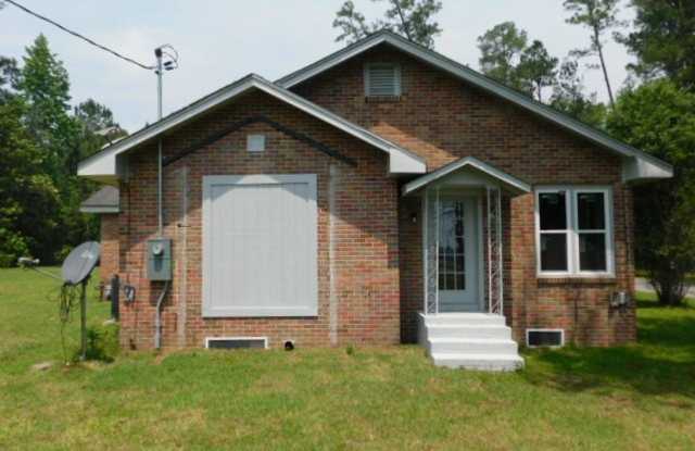 7711 Lodge Drive - 7711 Lodge Drive, Century, FL 32535