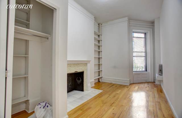 239 West 72nd Street Gallery 3