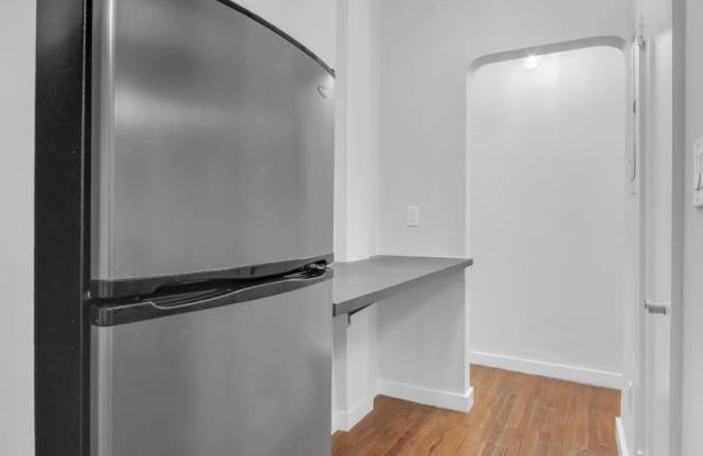 133 East 35th Street Gallery 2