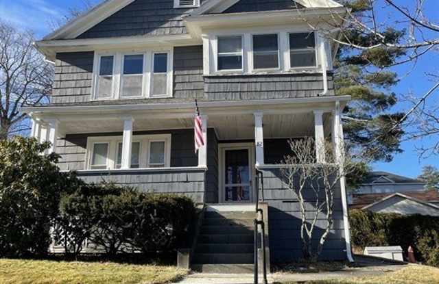 82 Brantwood Road unit: 2 photos photos