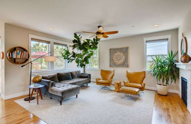 Spacious 5 BDR Family Home in Niwot Gallery 3