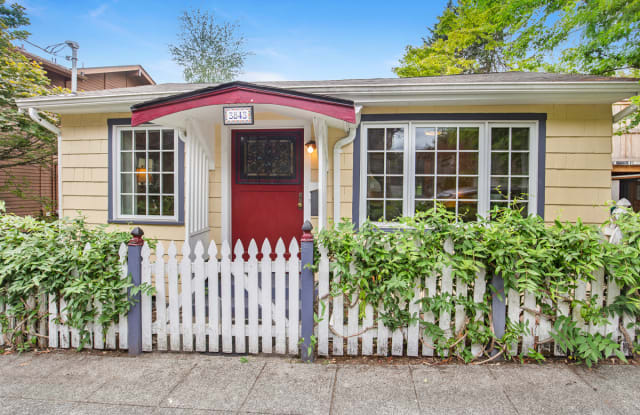 3843 Carr Pl N - 3843 Carr Place North, Seattle, WA 98103