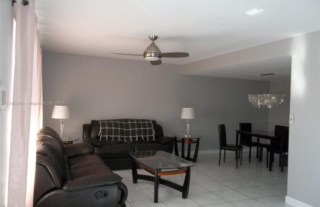 339 Oregon St - 339 Oregon Street, Hollywood, FL 33019