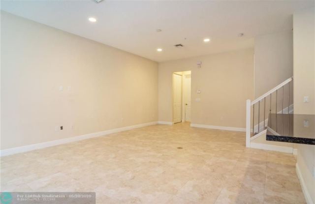 12414 NW 17 ct Gallery 2