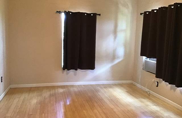8215 E Loop 1604 S Gallery 2