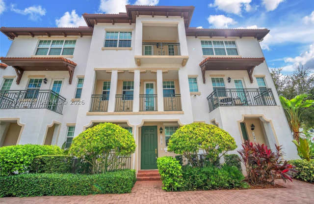 11979 SW 28th Ct Gallery 1