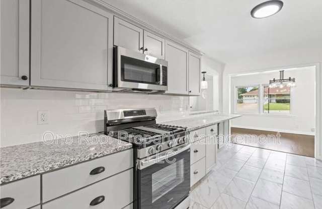 8105 E 80th Terrace Gallery 4