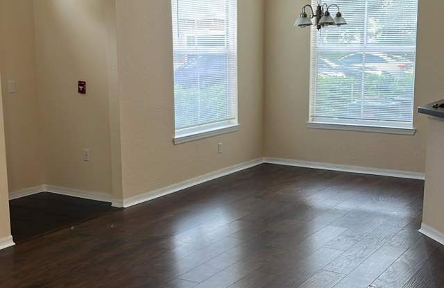 6071 Westgate Drive - 1Unit 318 Gallery 2