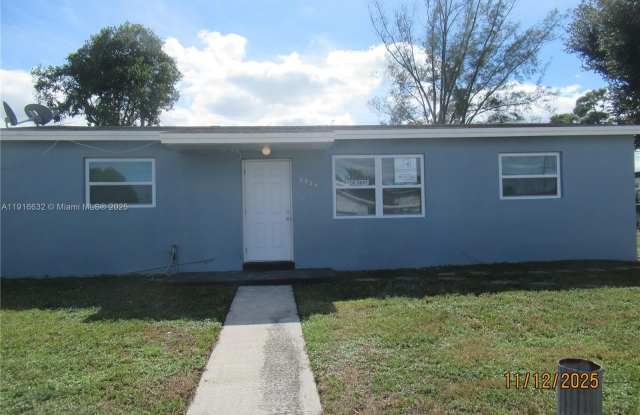 3520 NW 208th St - 3520 Northwest 208th Street, Miami Gardens, FL 33056