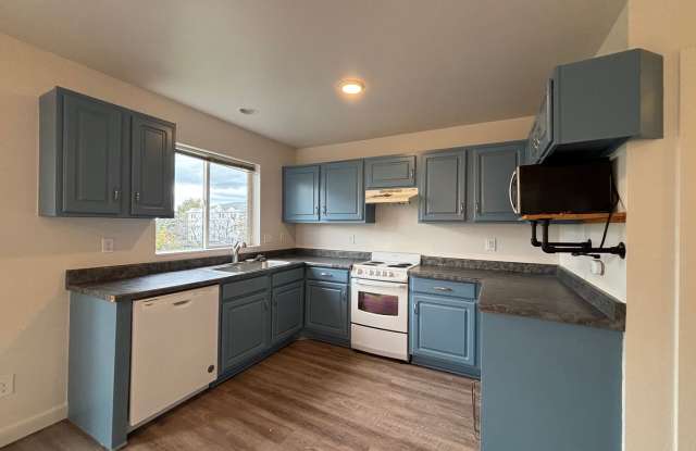 4 Bedroom Townhome in Hawks Ridge photos photos