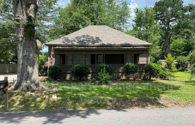 165 Vann Circle - 165 Vann Circle, Trussville, AL 35173