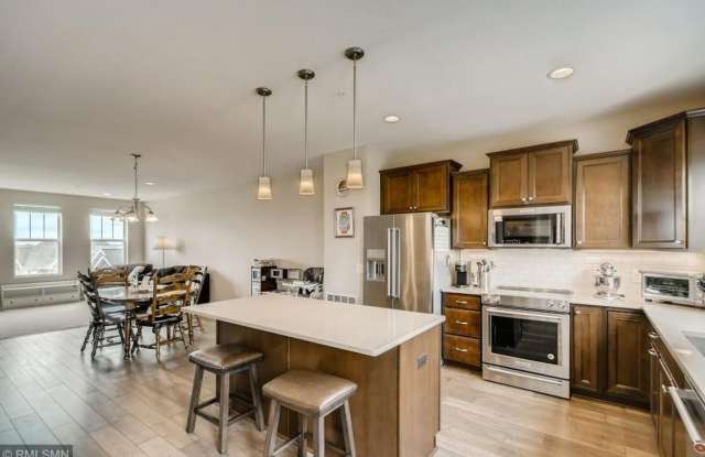 Spacious Modern Townhome in Prime Apple Valley Location | 4 Bed 4 Bath for $2,999! photos photos