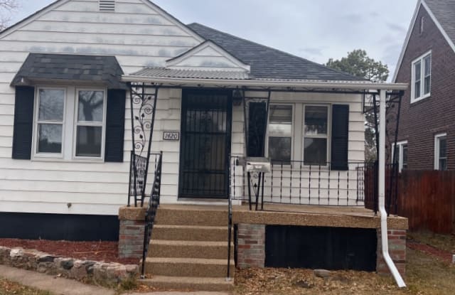 1420 W. 32nd St. - 1420 West 32nd Street, Cheyenne, WY 82001