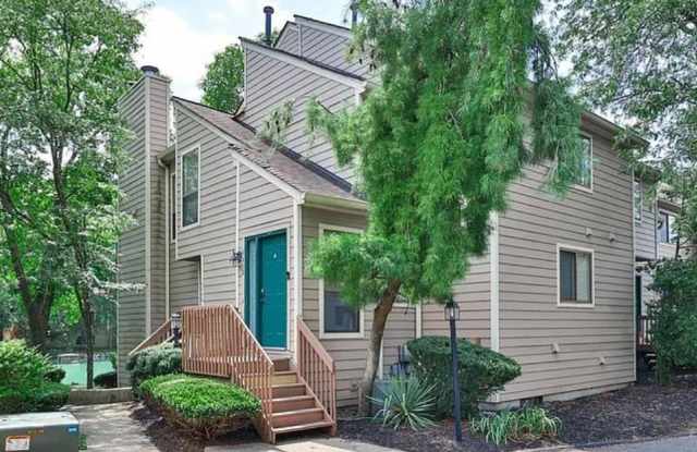 9462 Hunters Creek Drive unit: 706 - 9462 Hunters Creek Drive, Blue Ash, OH 45242