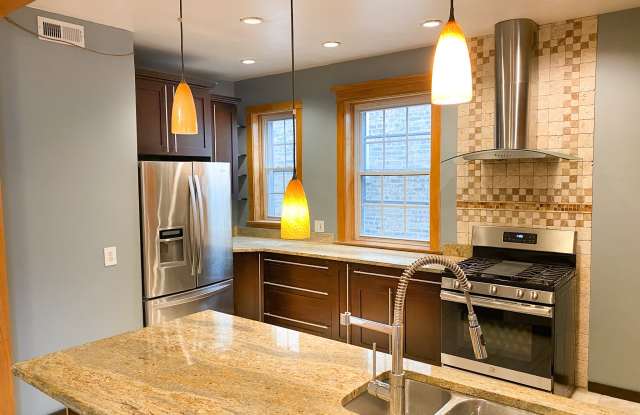 1312 W Winnemac Ave - 1312 West Winnemac Avenue, Chicago, IL 60640