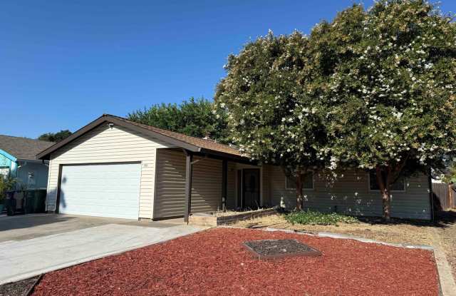 Elk Grove 3 Bed 2 Bath photos photos