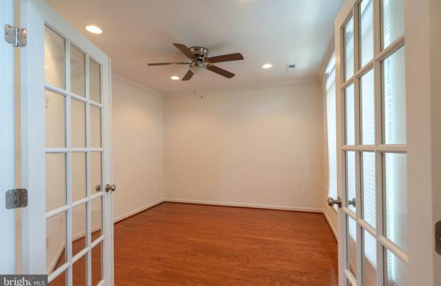2301 POTOMAC CLUB PARKWAY Gallery 3